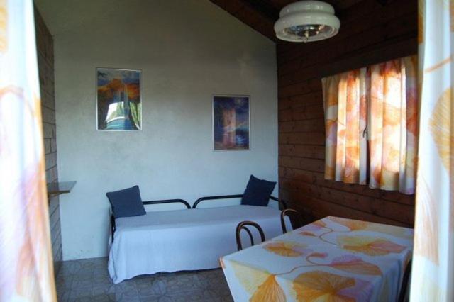 Campeggio Trevisago Iris Park Moniga del Garda Zimmer foto